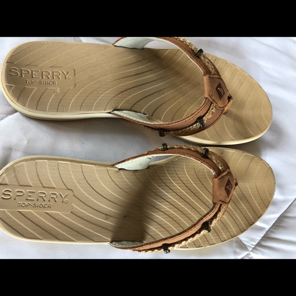 sperry thongs